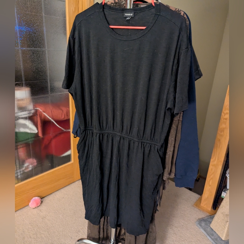 🩷Torrid Black Mini Coverup Dress 2